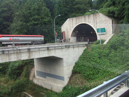 高速道路４車線化